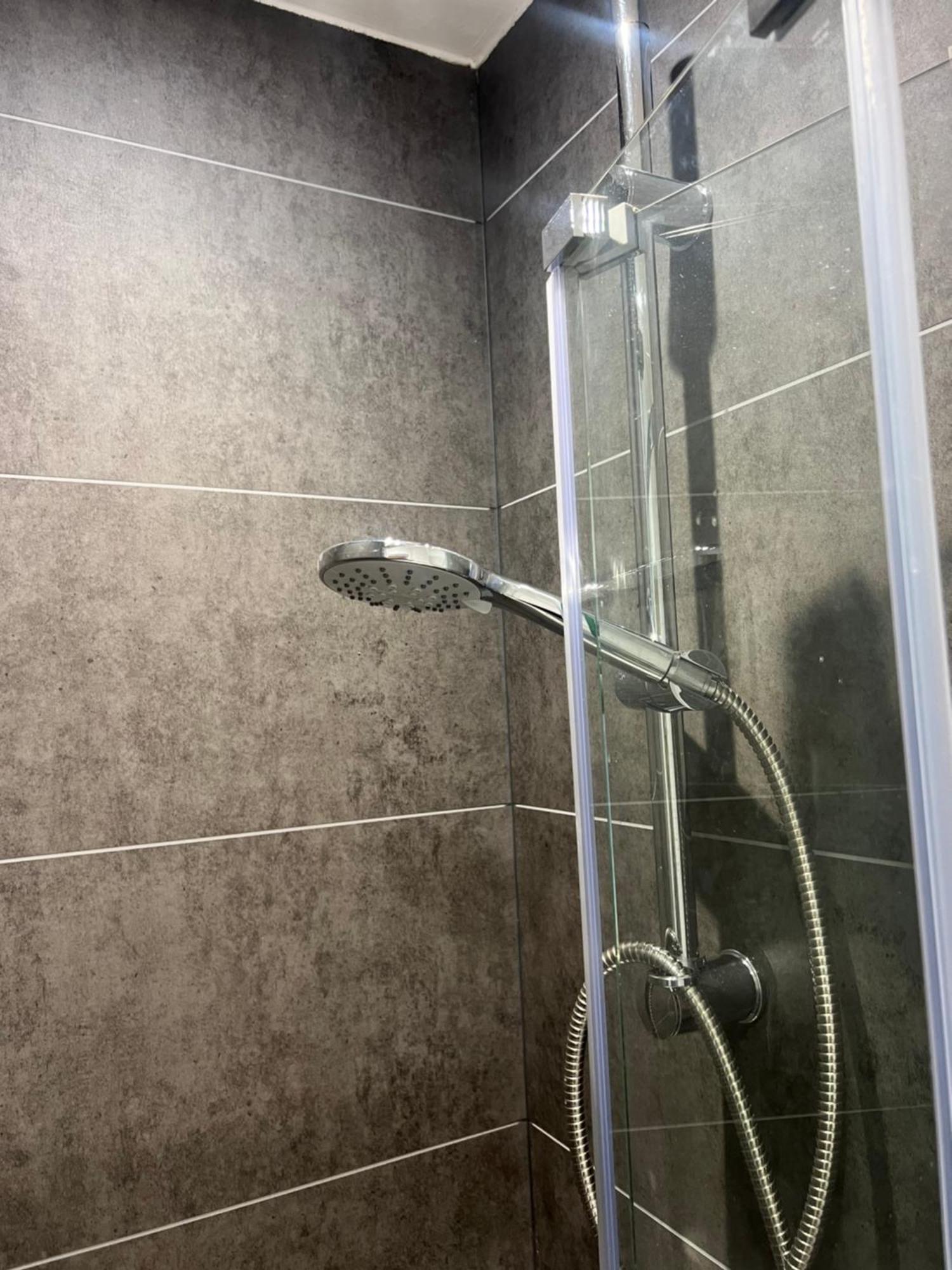 Ashfield New Place نيوكاسل أندر ليم المظهر الخارجي الصورة
