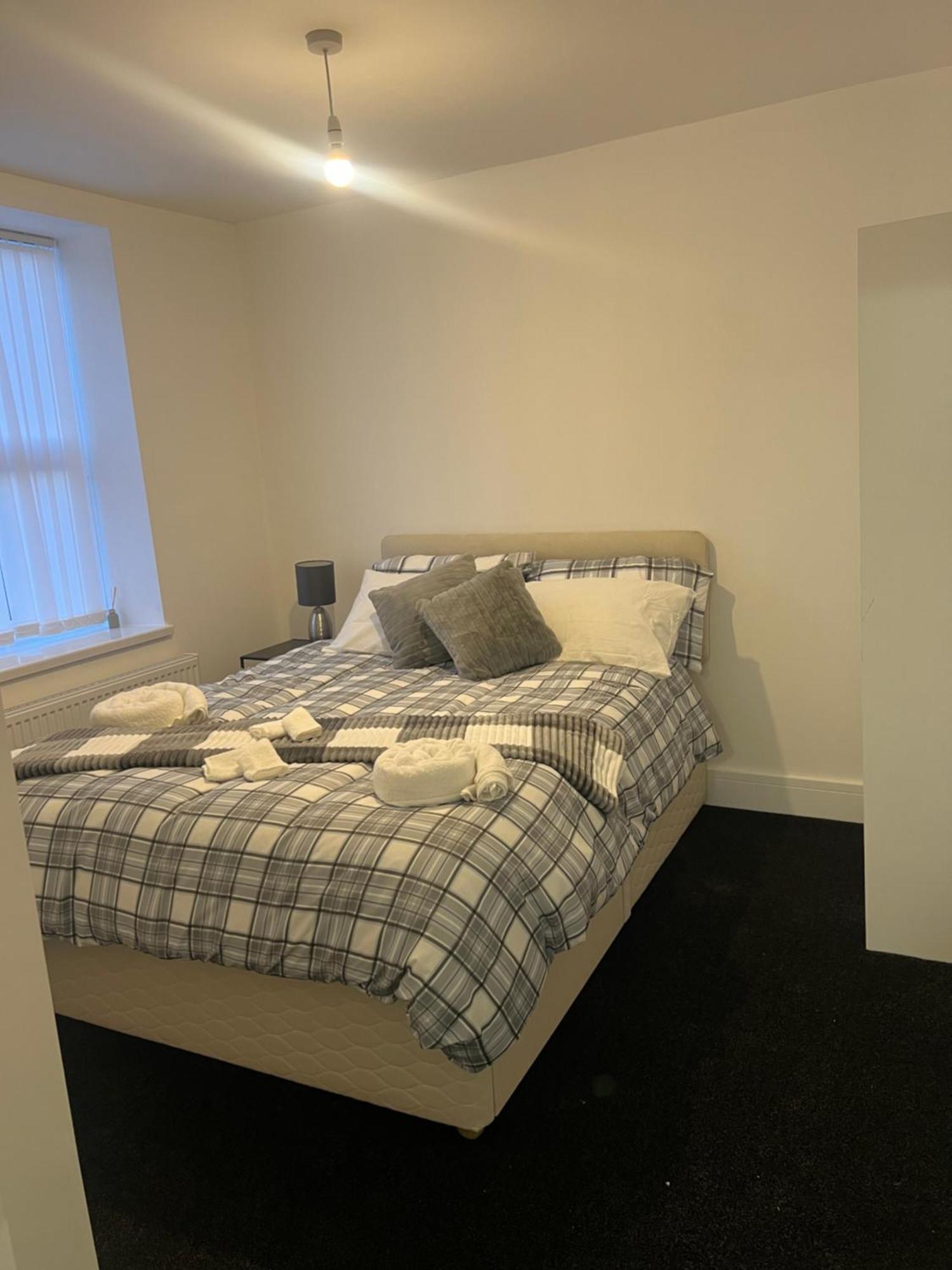 Ashfield New Place نيوكاسل أندر ليم المظهر الخارجي الصورة